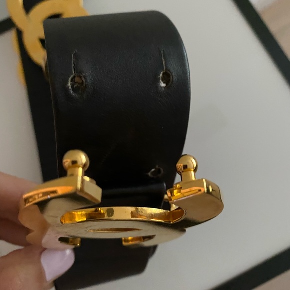 Chanel 90s Rare Runway Vintage CC Gold Belt - Picture 4 of 8